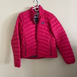 Women’s warm Patagonia down jacket